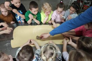 607e0351-fa2b-401f-b3d4-7691164c6b12